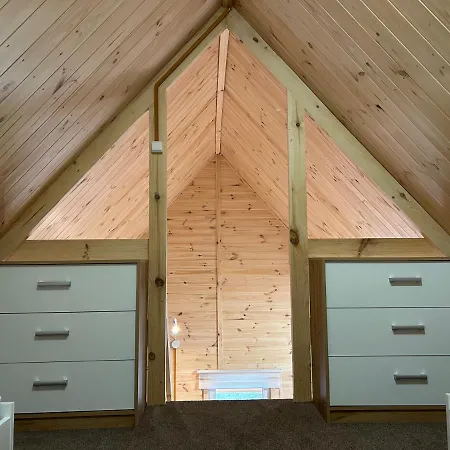 Letniskowy Nad Jeziorem Dom wakacyjny *