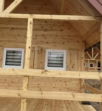 Letniskowy Nad Jeziorem Feriehus *