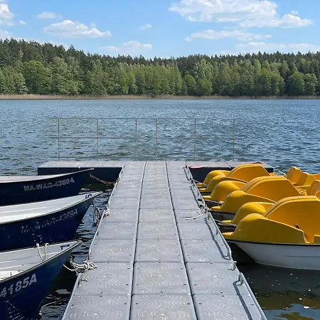 بيت للعطل Letniskowy Nad Jeziorem