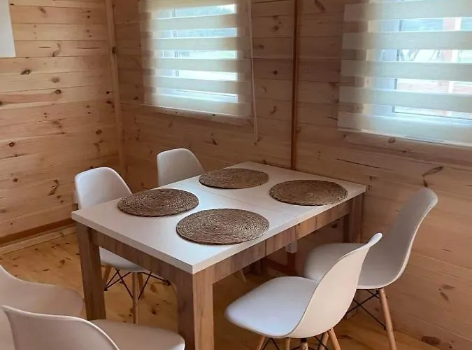 Letniskowy Nad Jeziorem Дом отдыха